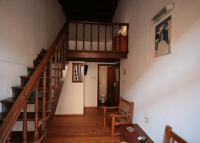 Chania בית הארחה