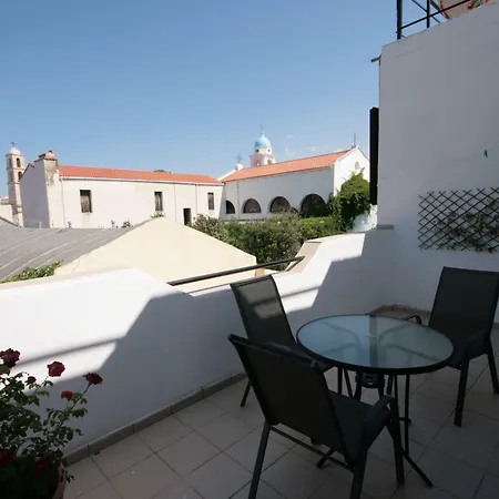 Chania Πανσιόν