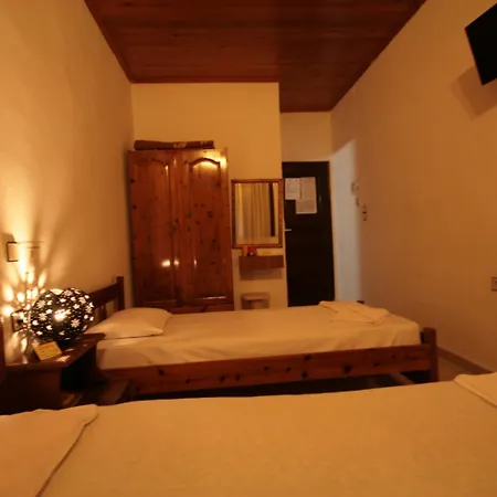 Πανσιόν Chania 3*