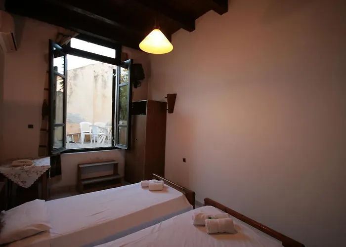 Chania Pensjonat 3*